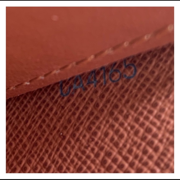 Authentic Louis Vuitton Anais Monogram Wallet - Picture 8 of 8